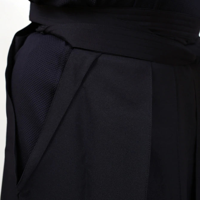 Mitsuboshi Jersey Kendo Hakama [VIXIA] - Navy